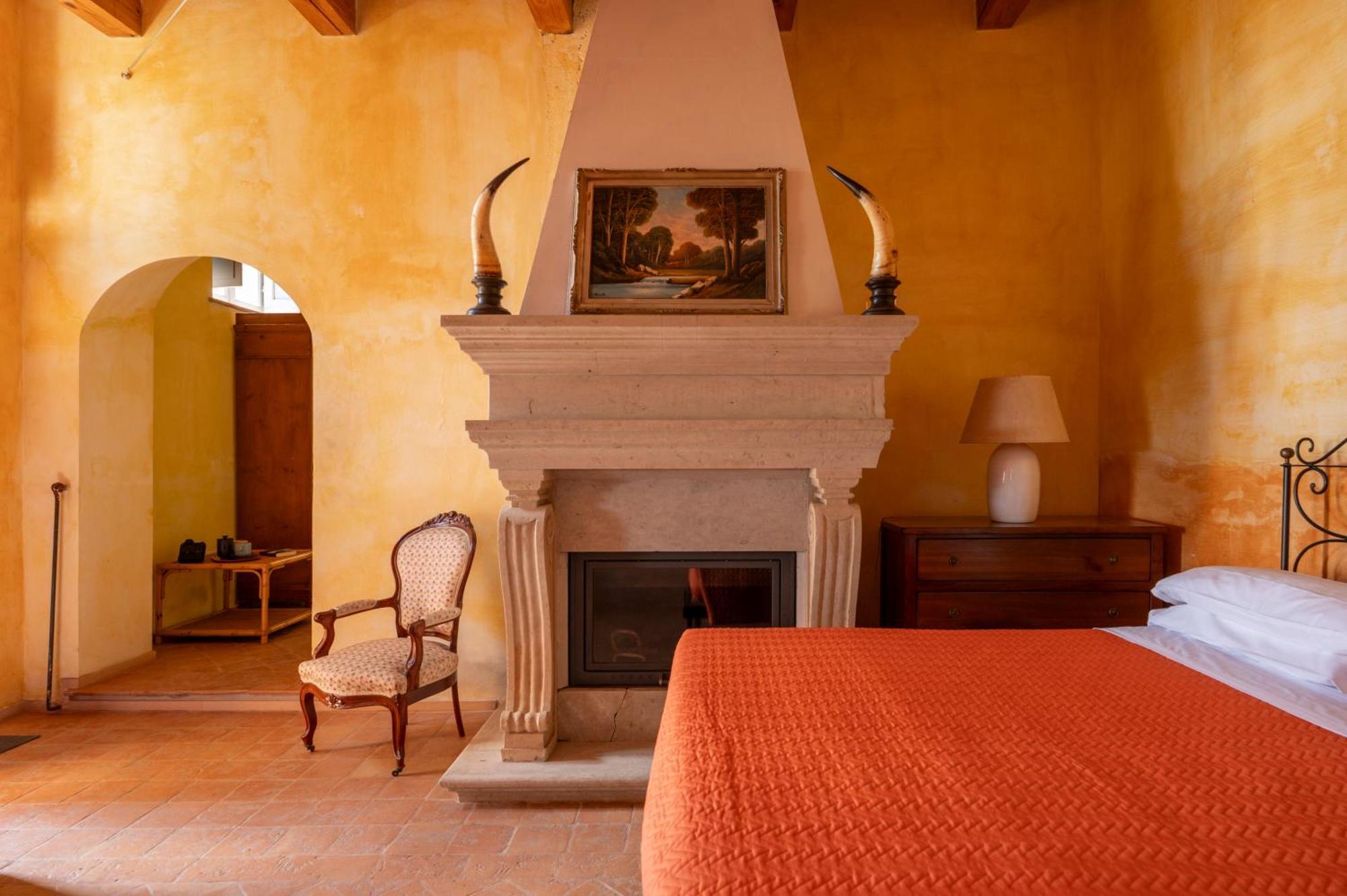 Residenza La Canonica Novilara 外观 照片